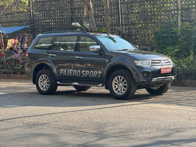 https://images10.gaadi.com/usedcar_image/4513112/original/processed_1851a114c35cedbd441009f7c3eac3aa.jpg?imwidth=6400