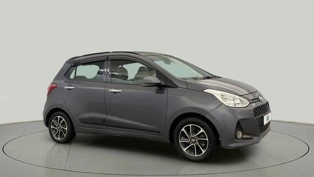 https://images10.gaadi.com/usedcar_image/4513117/original/4c4596eb513f138133cdb5da5e2d94bb.jpg?imwidth=6400