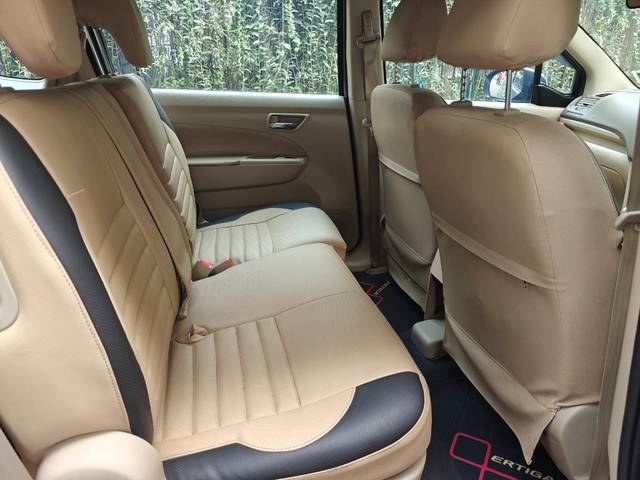 https://images10.gaadi.com/usedcar_image/4513127/original/00baf261136571f5d74176b346146f51.jpeg?imwidth=6402