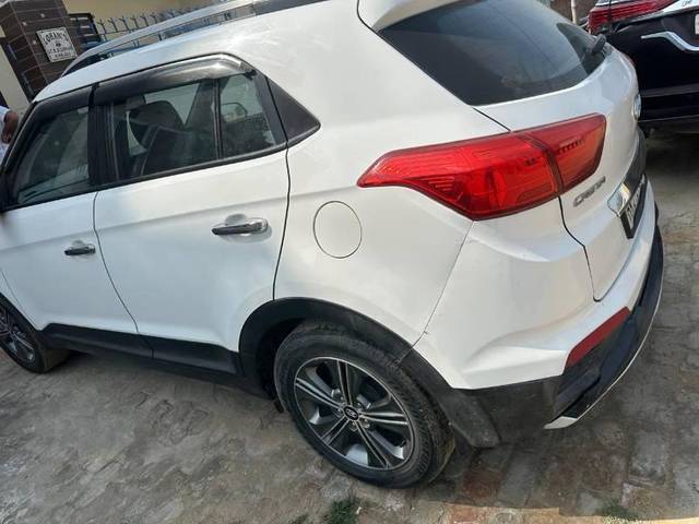 https://images10.gaadi.com/usedcar_image/4513128/original/processed_dcc0e62a-860d-44b1-87b8-700d21f5d21e.jpg?imwidth=6401