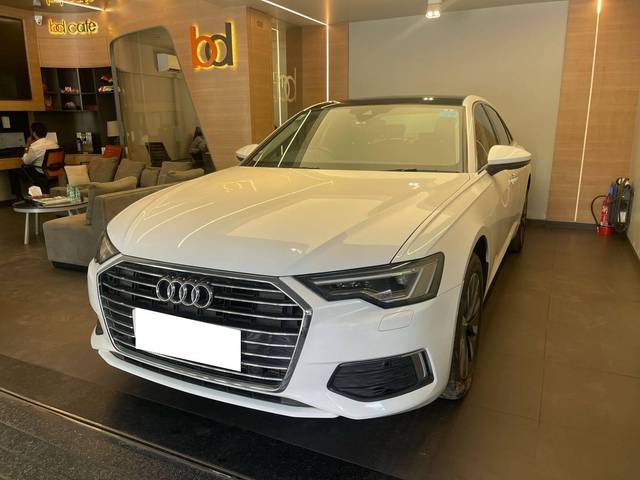 https://images10.gaadi.com/usedcar_image/4513135/original/processed_1e060a742bd73bf492562282342506d5.jpeg?imwidth=6402
