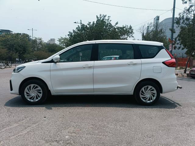 https://images10.gaadi.com/usedcar_image/4513148/original/347d7e454221197f207f9e0e3cb9646a.jpg?imwidth=6402