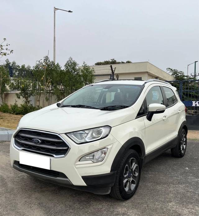 https://images10.gaadi.com/usedcar_image/4513157/original/processed_3abee943b1e5a1ccc892fe301e5e2df0.jpg?imwidth=6402
