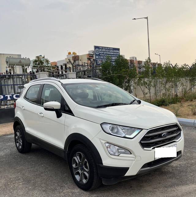 https://images10.gaadi.com/usedcar_image/4513157/original/processed_73151a5183cf94f2780b4cacc5c8adf2.jpg?imwidth=6400