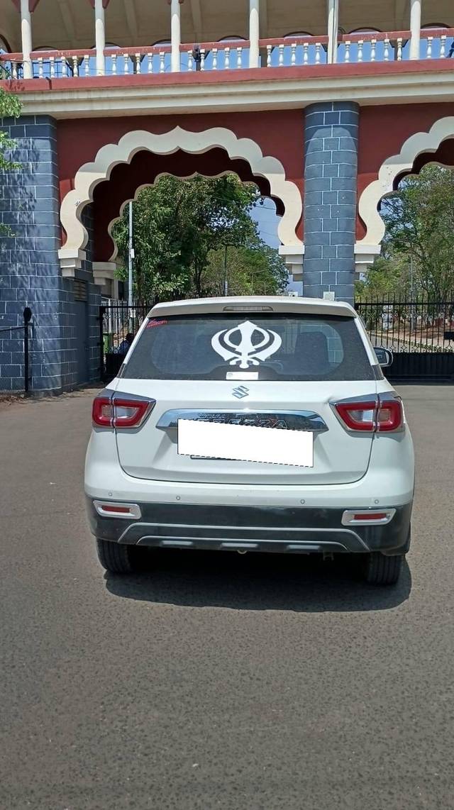 https://images10.gaadi.com/usedcar_image/4513163/original/processed_073b61368e9272e08fbe63e057b37ace.jpg?imwidth=6402