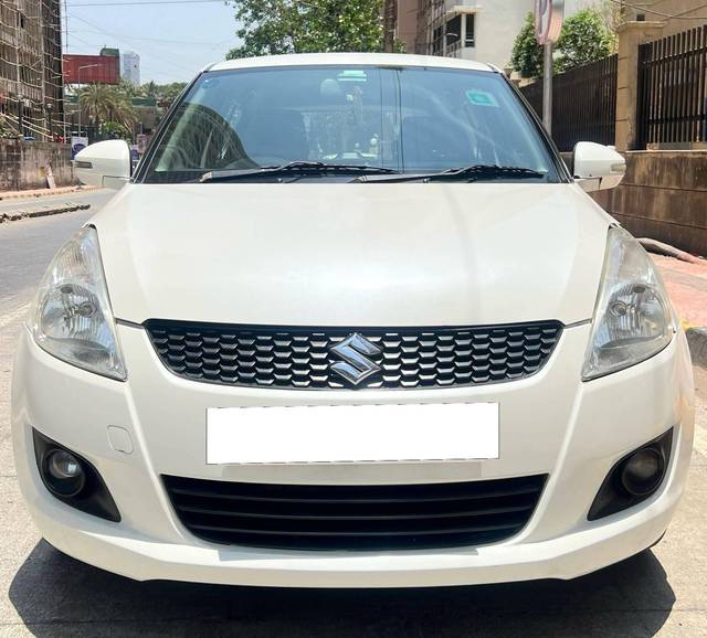 https://images10.gaadi.com/usedcar_image/4513164/original/processed_ec1c369065b0fb0d361363006178b642.jpg?imwidth=6402