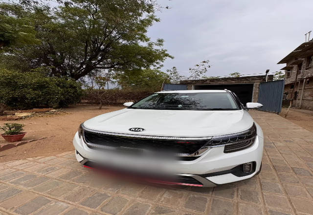 https://images10.gaadi.com/usedcar_image/4513180/original/cc72c4e5-241d-4a72-9497-c7081c4af9bd.?imwidth=6400