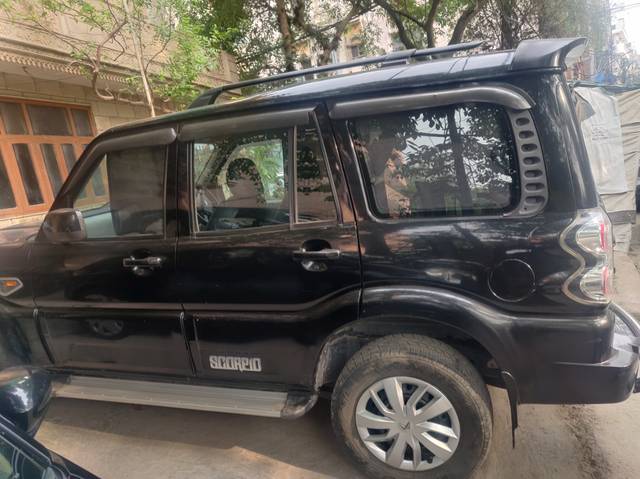 https://images10.gaadi.com/usedcar_image/4513192/original/043a9e5c-6c2e-4980-a841-b7c5c8e37957.jpg?imwidth=6401