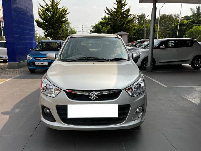 https://images10.gaadi.com/usedcar_image/4513245/original/processed_51d110f2cf9d95fe03ab67a04941e2c9.jpg?imwidth=6400