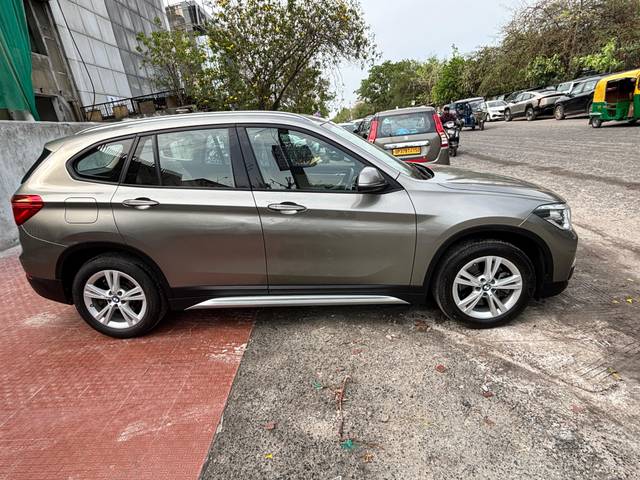 https://images10.gaadi.com/usedcar_image/4513247/original/processed_e75d54680c2988bf6585c40f1f696e5e.jpg?imwidth=6402