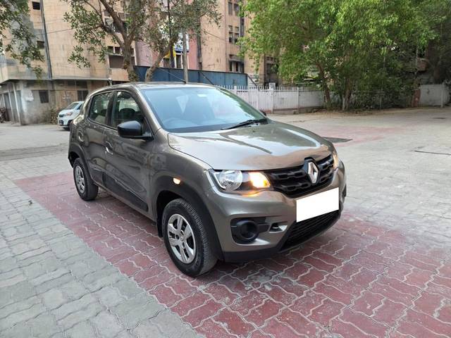 https://images10.gaadi.com/usedcar_image/4513252/original/processed_42e40efa3e2d4a8519d8b85a07b6ea47.jpg?imwidth=6400