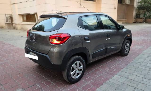 https://images10.gaadi.com/usedcar_image/4513252/original/processed_616ccd49686db5e13d0f4ac4d1060c54.jpg?imwidth=6402