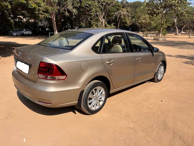 https://images10.gaadi.com/usedcar_image/4513270/original/37272f567961fbd3c337275fe23753bd.jpg?imwidth=6402