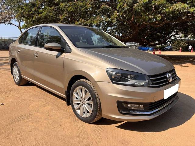 https://images10.gaadi.com/usedcar_image/4513270/original/processed_df63faa122f3ed9a43c87416d34699bf.jpg?imwidth=6400