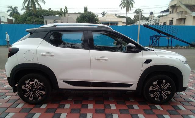 https://images10.gaadi.com/usedcar_image/4513274/original/14251bb48f51b9381994f3d9dc0e0ad8.jpg?imwidth=6401