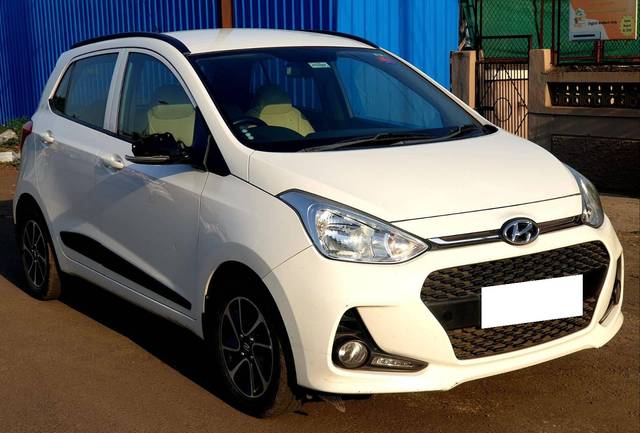 https://images10.gaadi.com/usedcar_image/4513274/original/processed_0c3b218cdc609dbfe6761aaa8e117645.jpeg?imwidth=6400