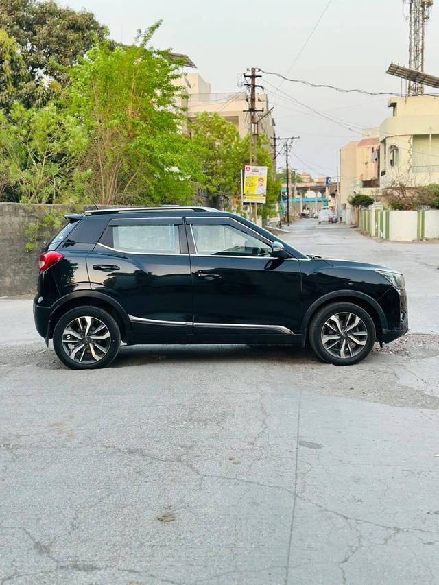 https://images10.gaadi.com/usedcar_image/4513287/original/processed_e157376fc612b3a6ad6fe21d1dd77965.jpg?imwidth=6401