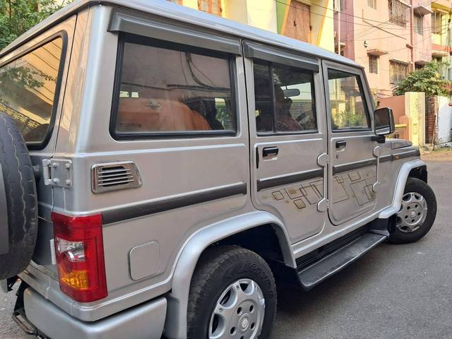 https://images10.gaadi.com/usedcar_image/4513293/original/processed_1c377c0e406b1530eeda9520564ae031.jpg?imwidth=6402