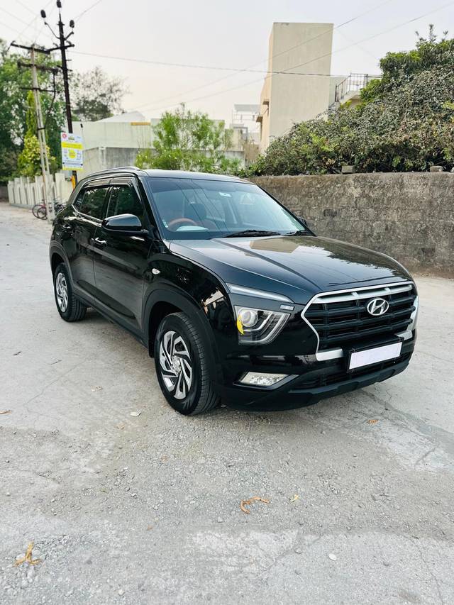 https://images10.gaadi.com/usedcar_image/4513298/original/7688ee513a2d62cba3e99d597b2e9037.jpg?imwidth=6400
