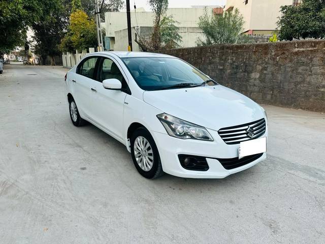 https://images10.gaadi.com/usedcar_image/4513303/original/processed_a705f2b15c0011923caf1abee0ea5c88.jpg?imwidth=6400