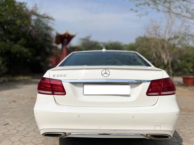 https://images10.gaadi.com/usedcar_image/4513304/original/processed_63adb1b5ba36fa488b6f88e3478d474f.jpg?imwidth=6402