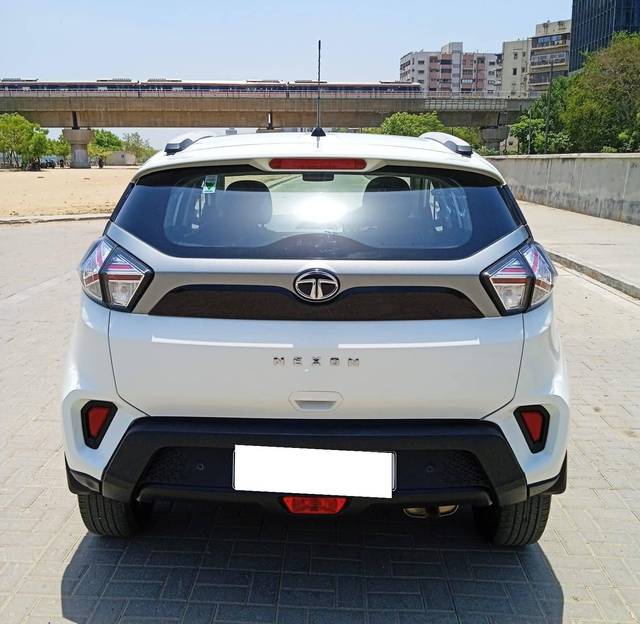 https://images10.gaadi.com/usedcar_image/4513306/original/processed_e28951dbd7fdea72b8ee89dd407033e2.jpg?imwidth=6401