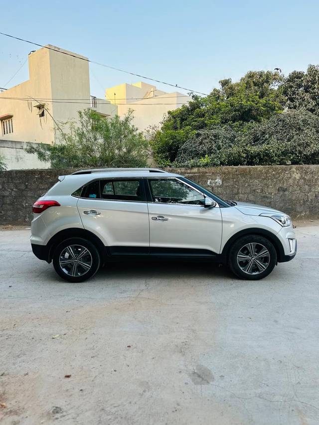 https://images10.gaadi.com/usedcar_image/4513311/original/99474df6f3bc04ce3c3ce14bd6e965d0.jpg?imwidth=6401