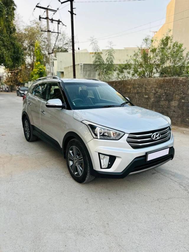 https://images10.gaadi.com/usedcar_image/4513311/original/processed_e26bf02eddd26b348108c677283e9a3a.jpg?imwidth=6400