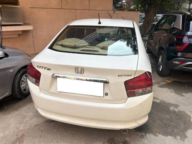 https://images10.gaadi.com/usedcar_image/4513322/original/processed_5dc103fe-15d1-46fd-a6b1-1b042c5da262.jpg?imwidth=6401
