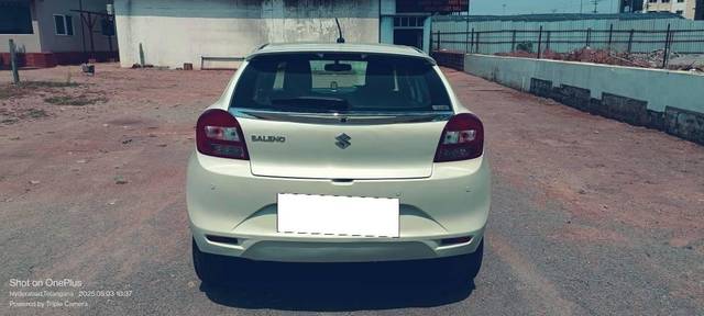 https://images10.gaadi.com/usedcar_image/4513352/original/processed_88a33ac8d553f49125db2633f59febdd.jpg?imwidth=6401