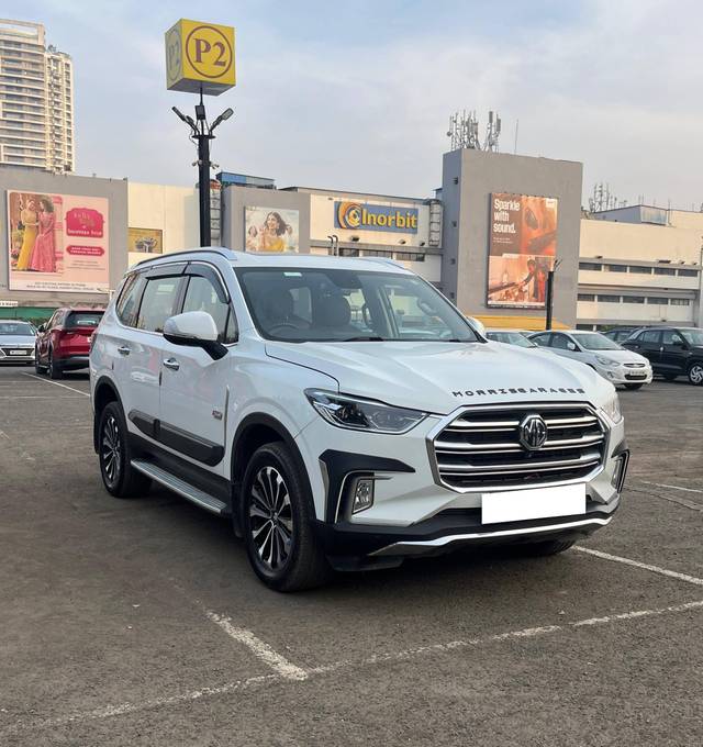 https://images10.gaadi.com/usedcar_image/4513356/original/processed_0a53ea54a3ac3d7acf03587366c276a6.jpg?imwidth=6400