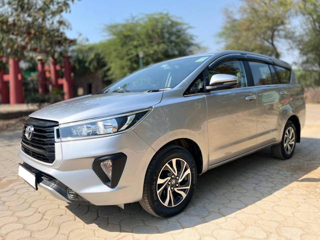 https://images10.gaadi.com/usedcar_image/4513359/original/processed_d2e606fe8748ec208231acb565a2f2d7.jpg?imwidth=6400