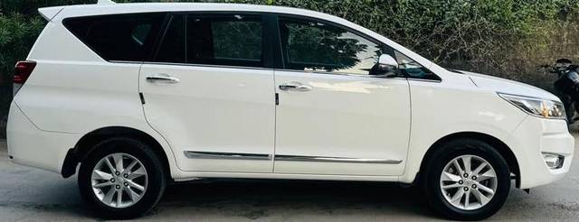 https://images10.gaadi.com/usedcar_image/4513360/original/processed_3a5236bbf2d5660d8488472dc327450c.jpg?imwidth=6401