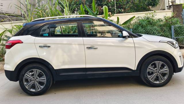 https://images10.gaadi.com/usedcar_image/4513367/original/processed_49272ea7-4d69-4837-8d94-2c81052c98c4.jpg?imwidth=6401
