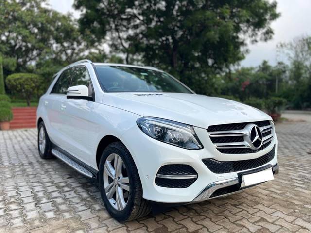 https://images10.gaadi.com/usedcar_image/4513372/original/processed_c5f05ca6e73f5050c068b9abd2a2391e.jpg?imwidth=6400