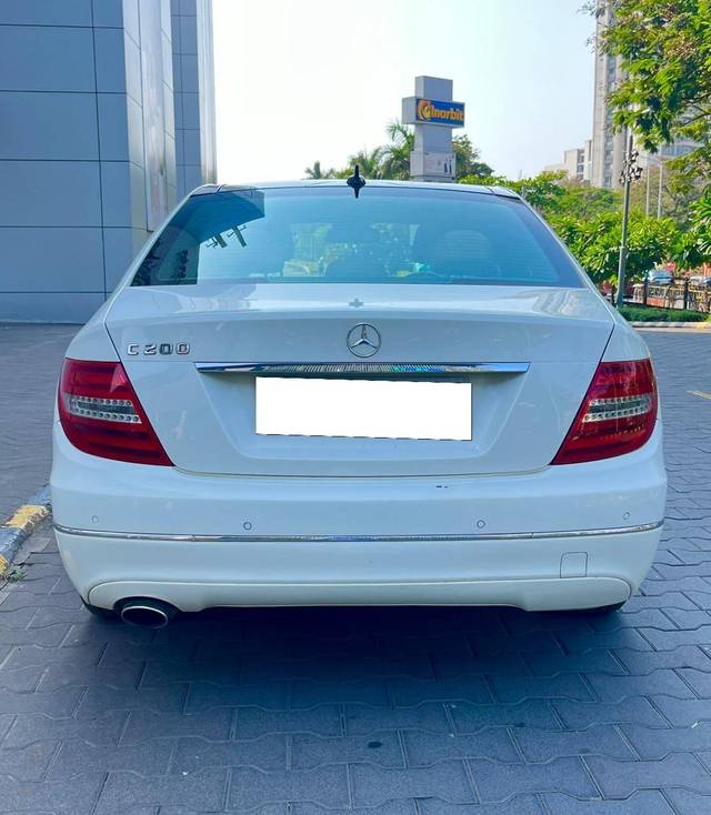 https://images10.gaadi.com/usedcar_image/4513374/original/processed_b7a22e1ea56db597970eb91b140003df.jpg?imwidth=6402