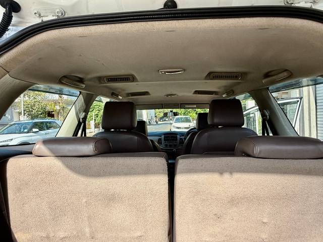 https://images10.gaadi.com/usedcar_image/4513377/original/2d3aee51c90867f5fc8525e60cdd34de.jpg?imwidth=6402
