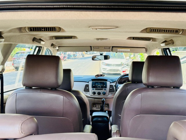 Second-hand 2016 Toyota Innova 2.5 GX (Diesel) 7 Seater BS IV for sale in Ahmedabad-8