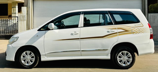 Second-hand 2016 Toyota Innova 2.5 GX (Diesel) 7 Seater BS IV for sale in Ahmedabad-7