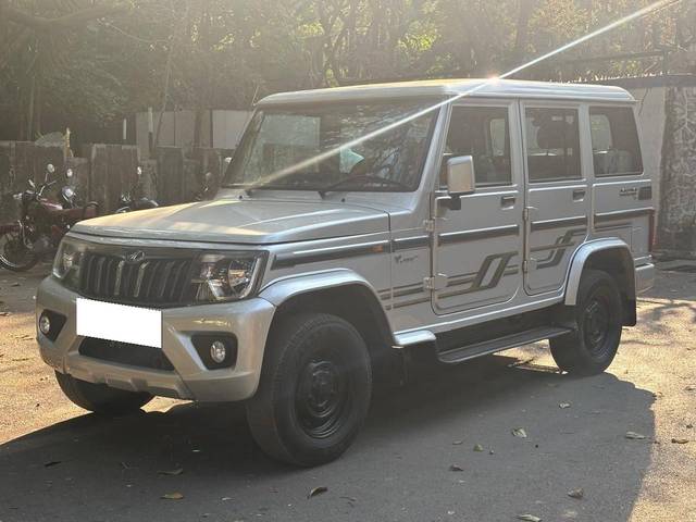 https://images10.gaadi.com/usedcar_image/4513385/original/processed_9e323353ed5c6b865b90abaa02e5dd82.jpg?imwidth=6402