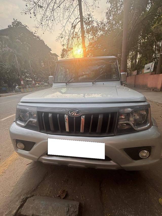 https://images10.gaadi.com/usedcar_image/4513389/original/processed_a44c217b58307122011f6040f0943551.jpg?imwidth=6402