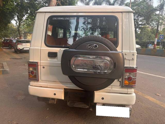 https://images10.gaadi.com/usedcar_image/4513394/original/processed_011b2f842244db884a6027c7d60ab1c0.jpg?imwidth=6402
