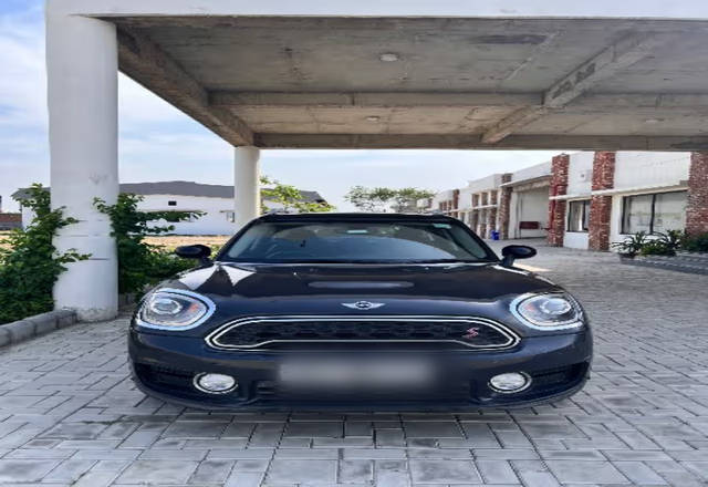 https://images10.gaadi.com/usedcar_image/4513399/original/894580f2-659a-41a6-b214-d2b36b2904db.?imwidth=6400