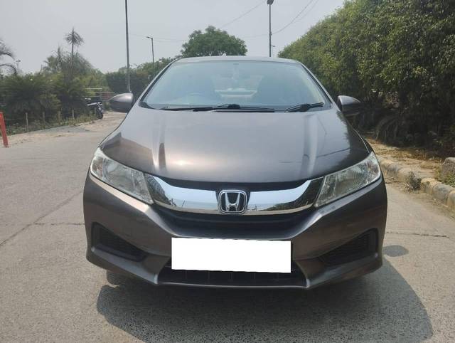 https://images10.gaadi.com/usedcar_image/4513401/original/processed_e8e6e1ee002cee64b405950b4525beeb.jpg?imwidth=6400