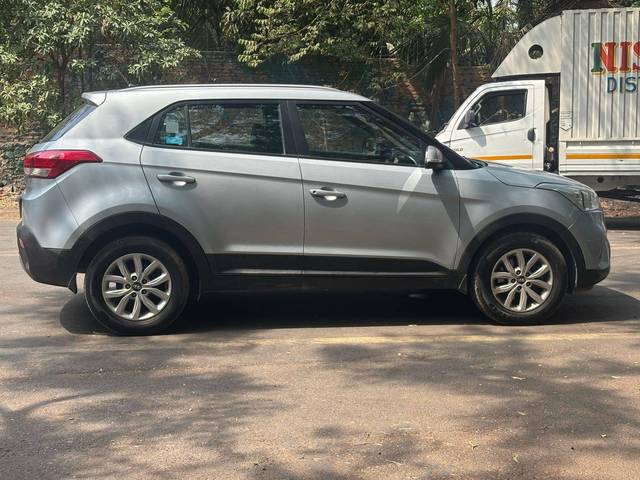 https://images10.gaadi.com/usedcar_image/4513403/original/processed_002d8db7841edb579a8448e5decc58e1.jpg?imwidth=6401