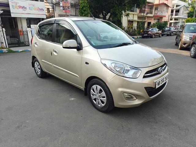 https://images10.gaadi.com/usedcar_image/4513412/original/processed_ff84da1ff815846bbd9c347876c338d0.jpg?imwidth=6400
