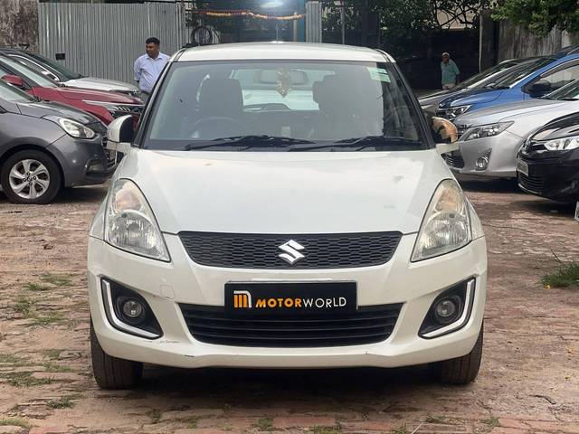 https://images10.gaadi.com/usedcar_image/4513417/original/processed_16fcc04406565ef45649ac6576caebd8.jpg?imwidth=6402