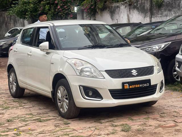 https://images10.gaadi.com/usedcar_image/4513417/original/processed_43523daa170b683d73eba8d8b7f737b5.jpg?imwidth=6400