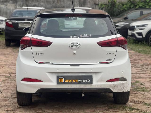 https://images10.gaadi.com/usedcar_image/4513422/original/processed_6dcfdd0af2c0248dc2e1d2a6f3c2afaf.jpg?imwidth=6401