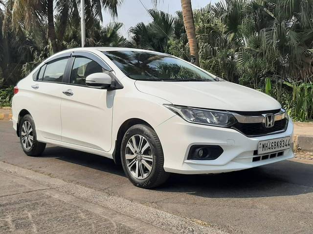https://images10.gaadi.com/usedcar_image/4513423/original/processed_992d228ac3b7b1c74591ca28a22c2998.jpeg?imwidth=6400
